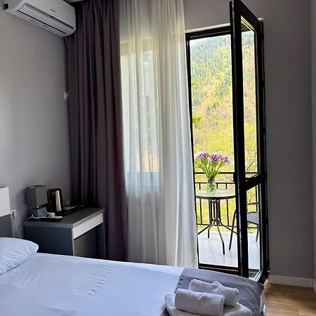 Likani Home Borjomi ภายนอก รูปภาพ